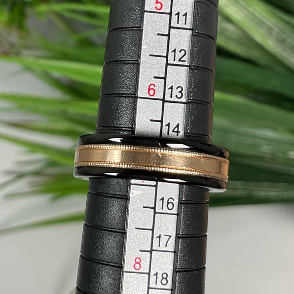 🌟14k Gold🌟 Black Triton Tungsten Carbide  Ring Size 7 -6mm wide - Picture 3 of 10